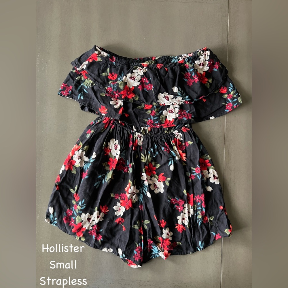 Hollister Black and Red Jumpsuit with Bold Floral Design (strapless)